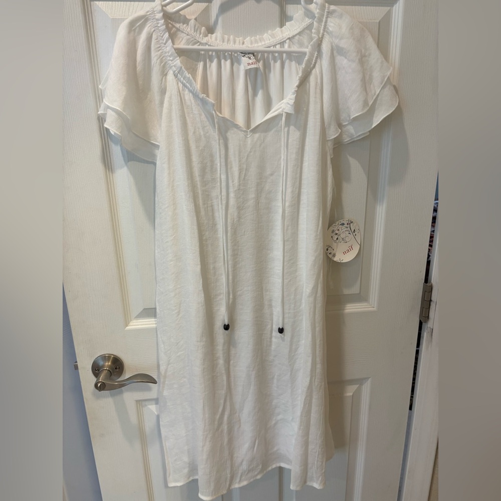 White dress/Cover up‎